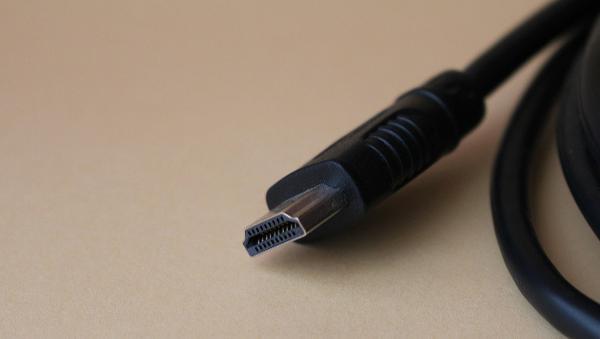 檢查連接線(xiàn)與接口