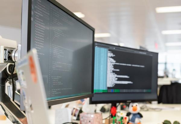 一個(gè)鼠標(biāo)控制兩臺電腦